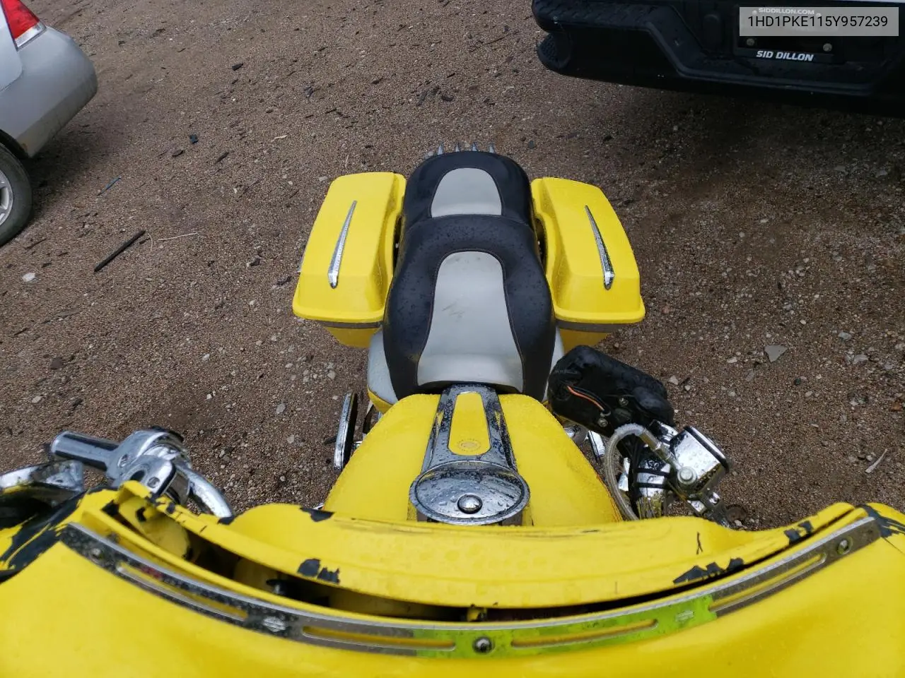 2005 Harley-Davidson Flhtcse2 VIN: 1HD1PKE115Y957239 Lot: 62483905