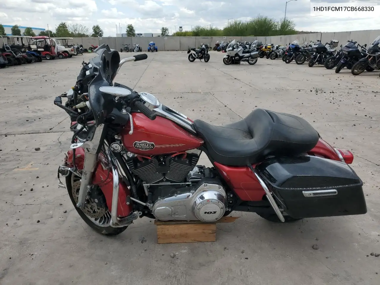 2012 Harley-Davidson Flhtcu Ultra Classic Electra Glide VIN: 1HD1FCM17CB668330 Lot: 52723725