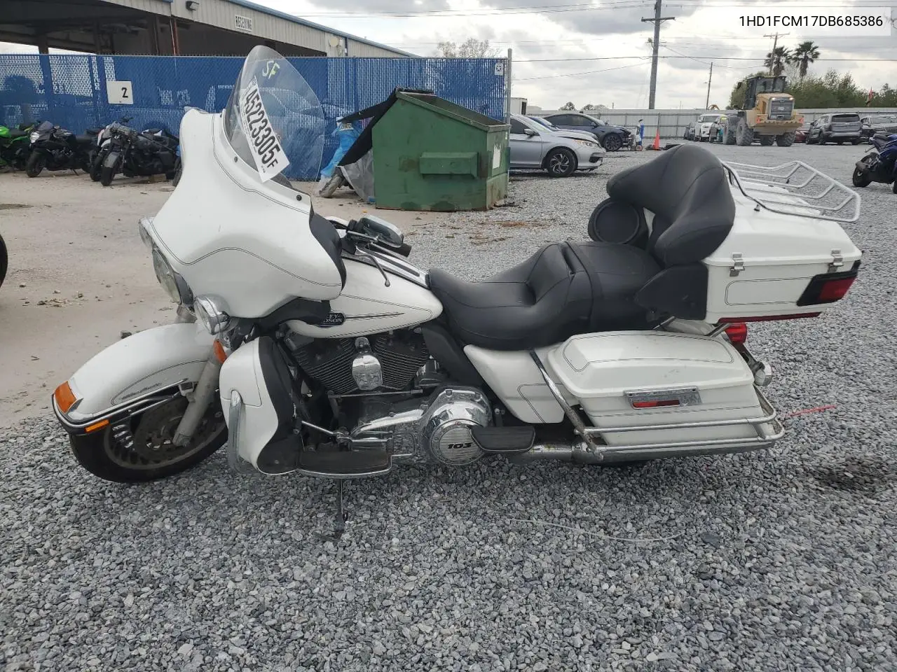 2013 Harley-Davidson Flhtcu Ultra Classic Electra Glide VIN: 1HD1FCM17DB685386 Lot: 45223305