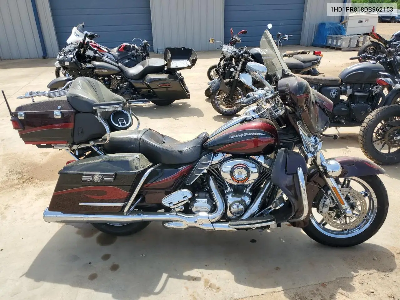 2013 Harley-Davidson Flhtcuse Cvo Ultra Classic Electra Glide VIN: 1HD1PR818DB962153 Lot: 51573185