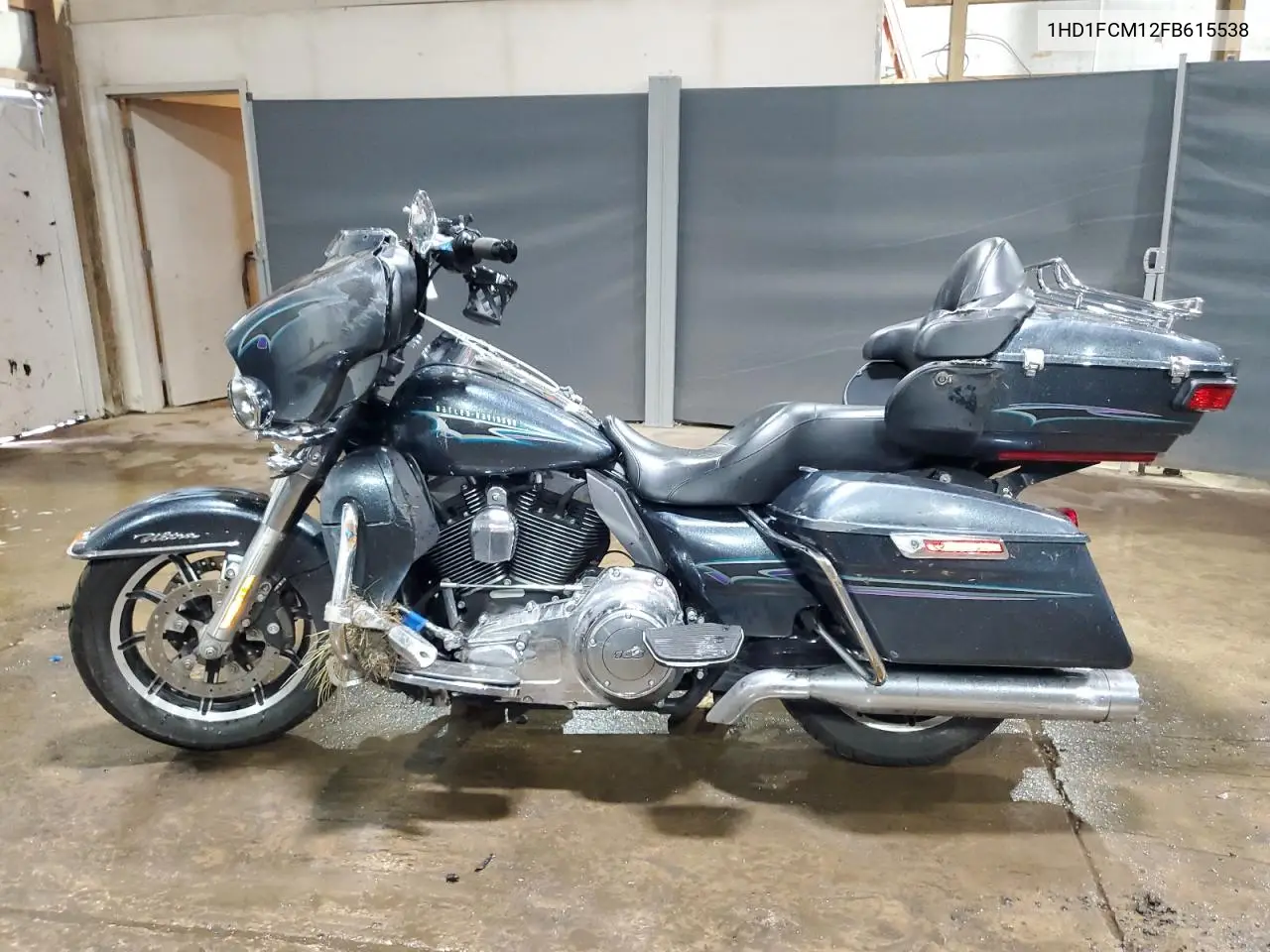 2015 Harley-Davidson Flhtcu Ultra Classic Electra Glide VIN: 1HD1FCM12FB615538 Lot: 61535575