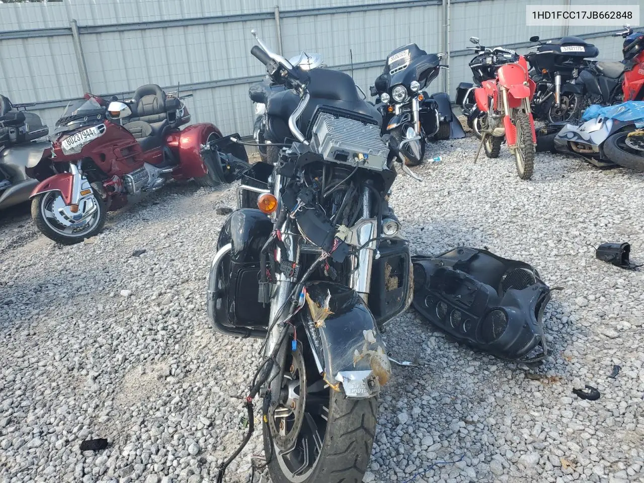 2018 Harley-Davidson Flhtcu Ultra Classic Electra Glide VIN: 1HD1FCC17JB662848 Lot: 62695775