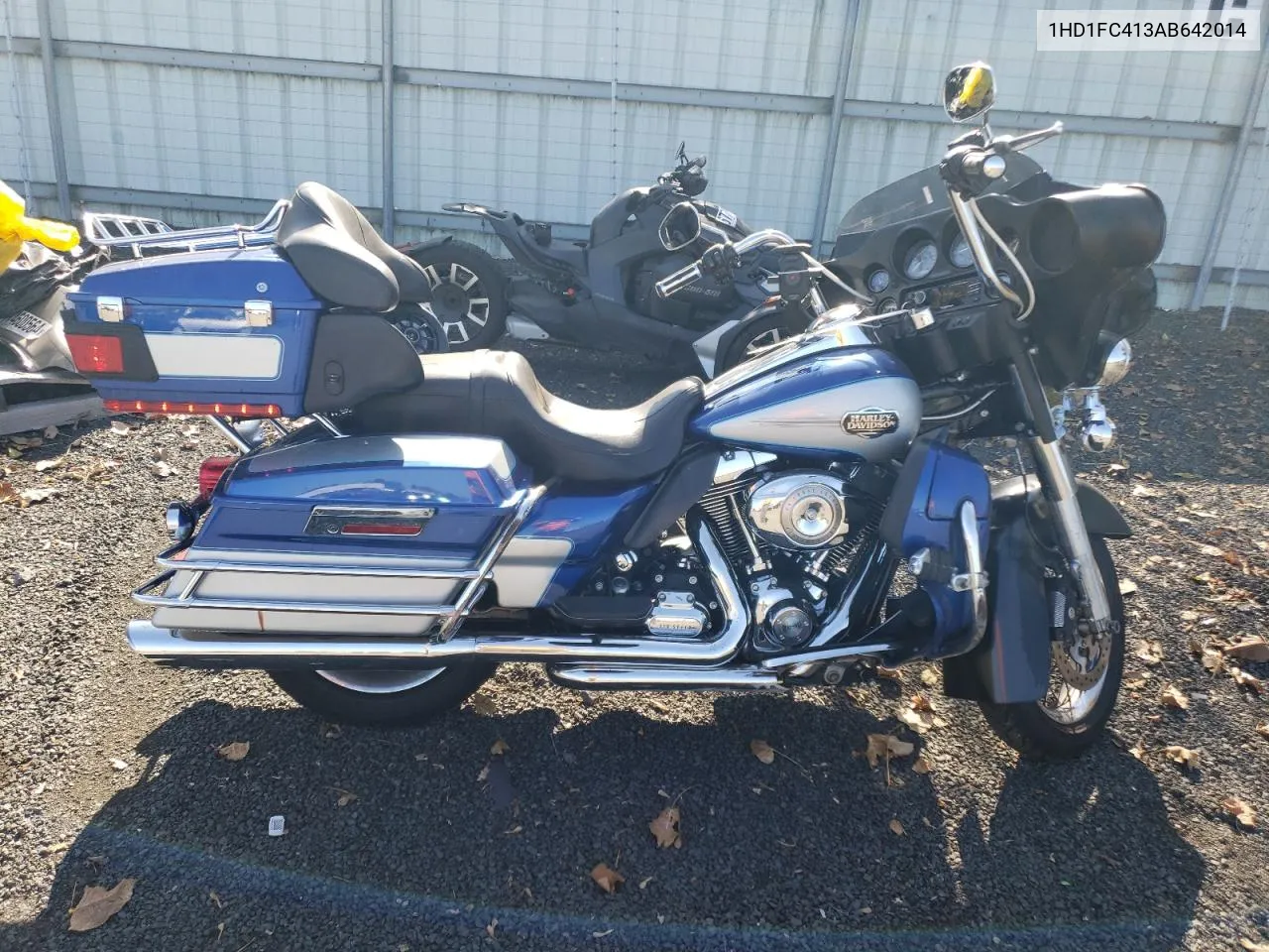 2010 Harley-Davidson Flhtcu VIN: 1HD1FC413AB642014 Lot: 76787524