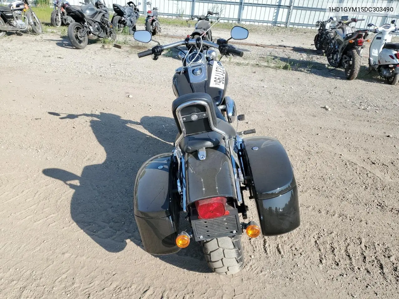 2013 Harley-Davidson Fxdf Dyna Fat Bob VIN: 1HD1GYM15DC303490 Lot: 61231795