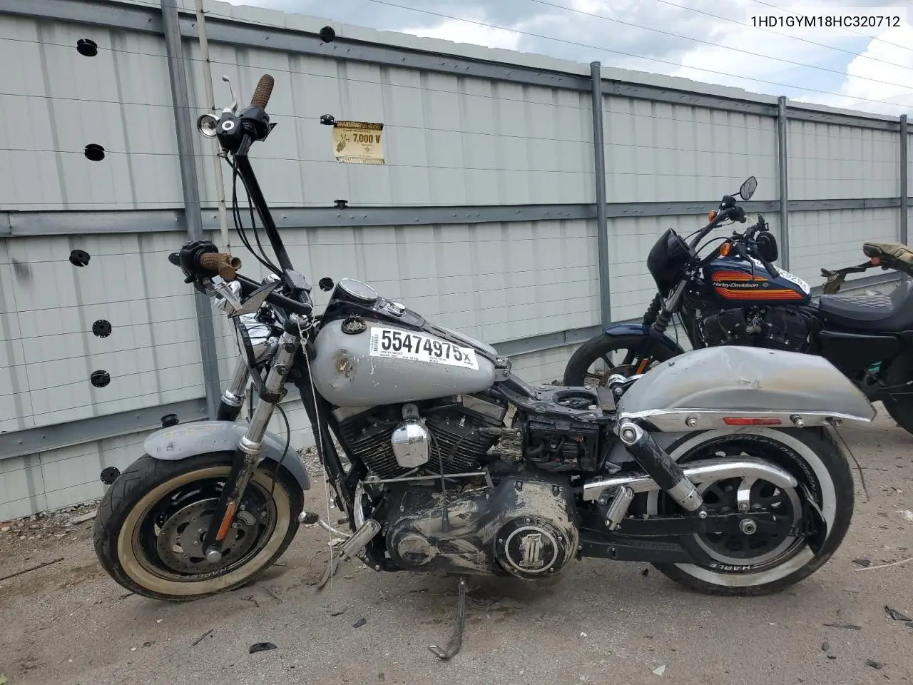 2017 Harley-Davidson Fxdf Dyna Fat Bob VIN: 1HD1GYM18HC320712 Lot: 55474975
