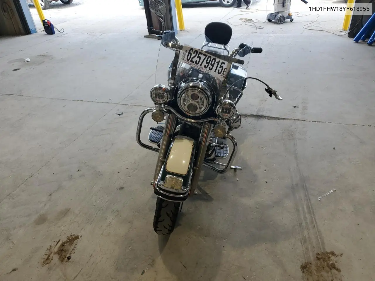 2000 Harley-Davidson Flhpi VIN: 1HD1FHW18YY618955 Lot: 62579915