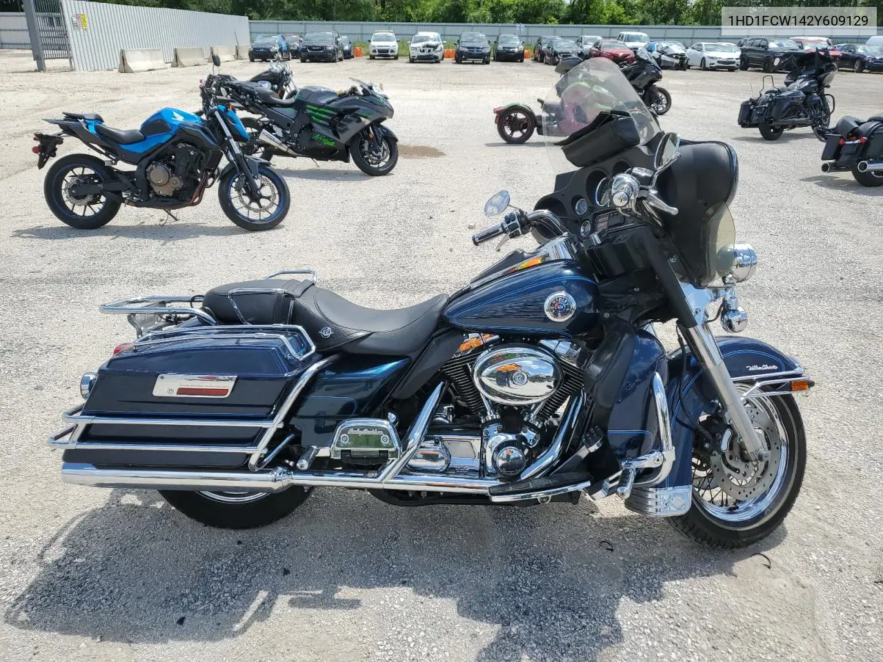 2002 Harley-Davidson Flhtcui VIN: 1HD1FCW142Y609129 Lot: 62754995