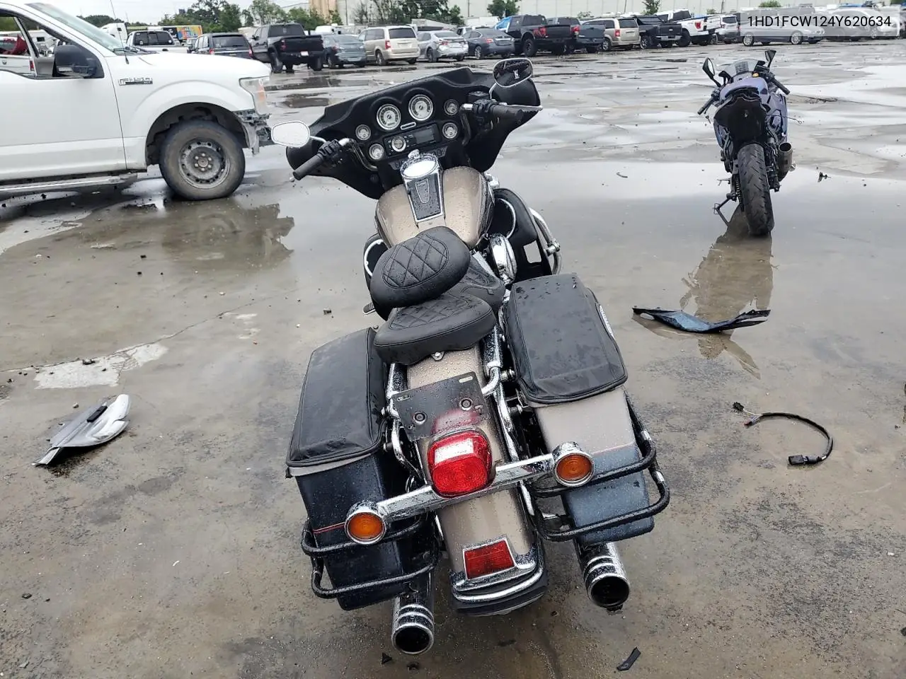 2004 Harley-Davidson Flhtcui VIN: 1HD1FCW124Y620634 Lot: 56520725