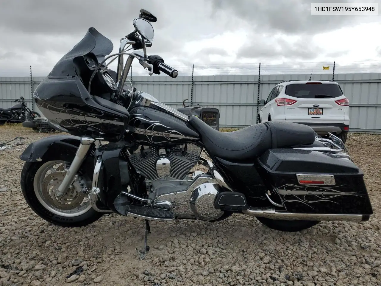2005 Harley-Davidson Fltri VIN: 1HD1FSW195Y653948 Lot: 56760285