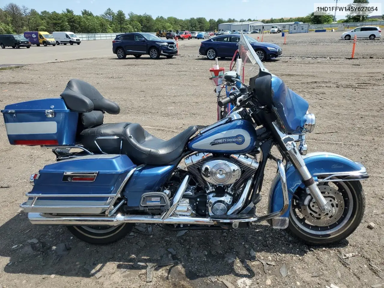 2005 Harley-Davidson Flhtci VIN: 1HD1FFW145Y627054 Lot: 61524785