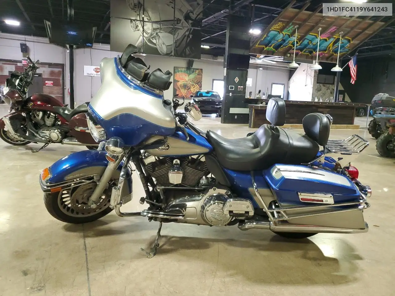 2009 Harley-Davidson Flhtcu VIN: 1HD1FC4119Y641243 Lot: 53892995