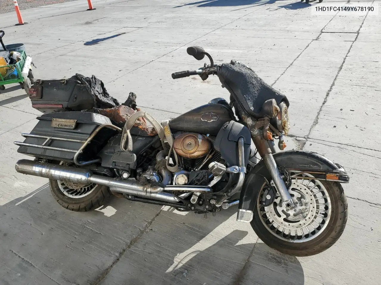 2009 Harley-Davidson Flhtcu VIN: 1HD1FC4149Y678190 Lot: 56162015