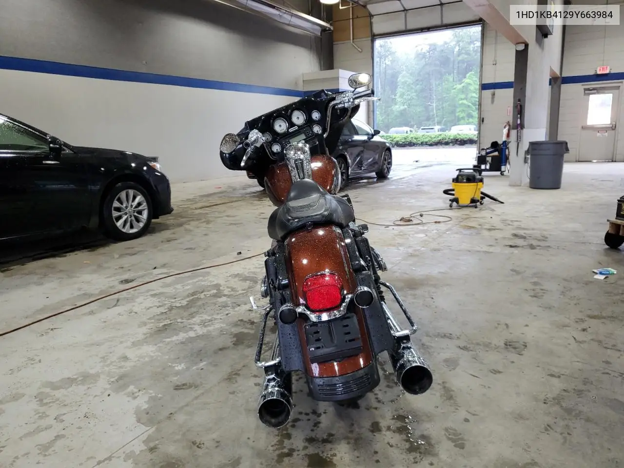 2009 Harley-Davidson Flhx VIN: 1HD1KB4129Y663984 Lot: 56926365
