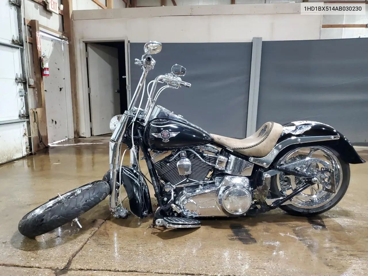 1hd1bx514ab030230 1HD1BX514AB030230 2010 Harley-Davidson Flstf