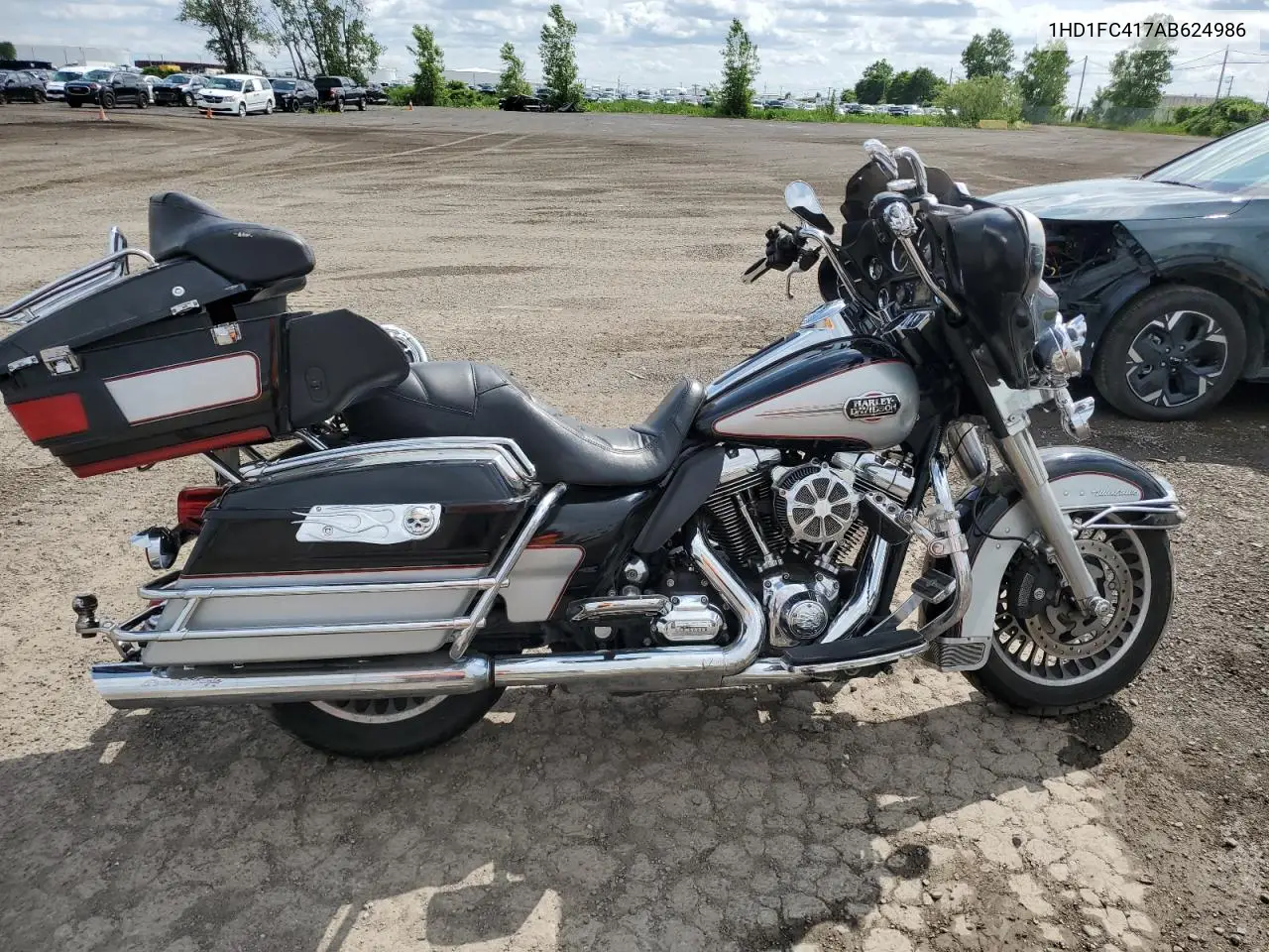 2010 Harley-Davidson Flhtcu VIN: 1HD1FC417AB624986 Lot: 62014845