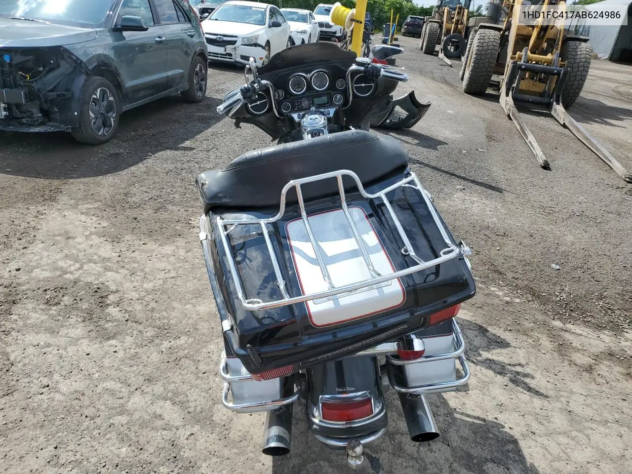 2010 Harley-Davidson Flhtcu VIN: 1HD1FC417AB624986 Lot: 62014845