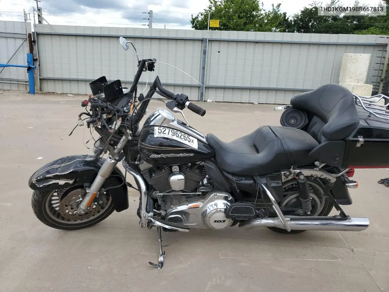 2011 Harley-Davidson Fltru VIN: 1HD1KGM19BB667813 Lot: 52796265
