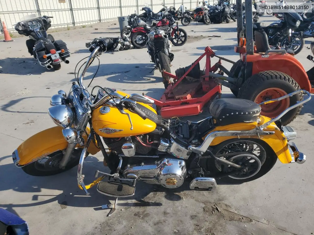 2011 Harley-Davidson Flstc VIN: 1HD1BW514BB013150 Lot: 54178465