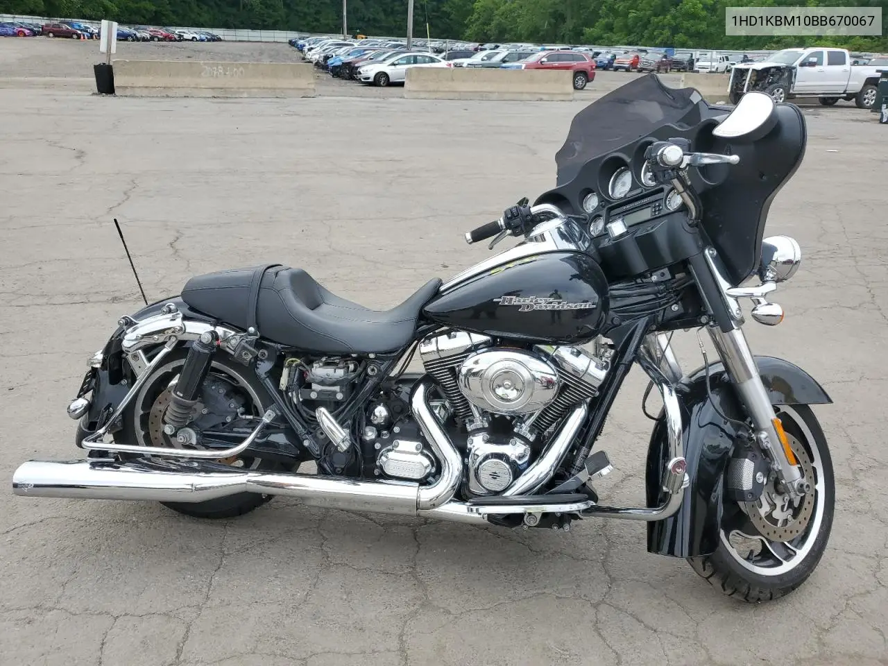 2011 Harley-Davidson Flhx VIN: 1HD1KBM10BB670067 Lot: 62595235