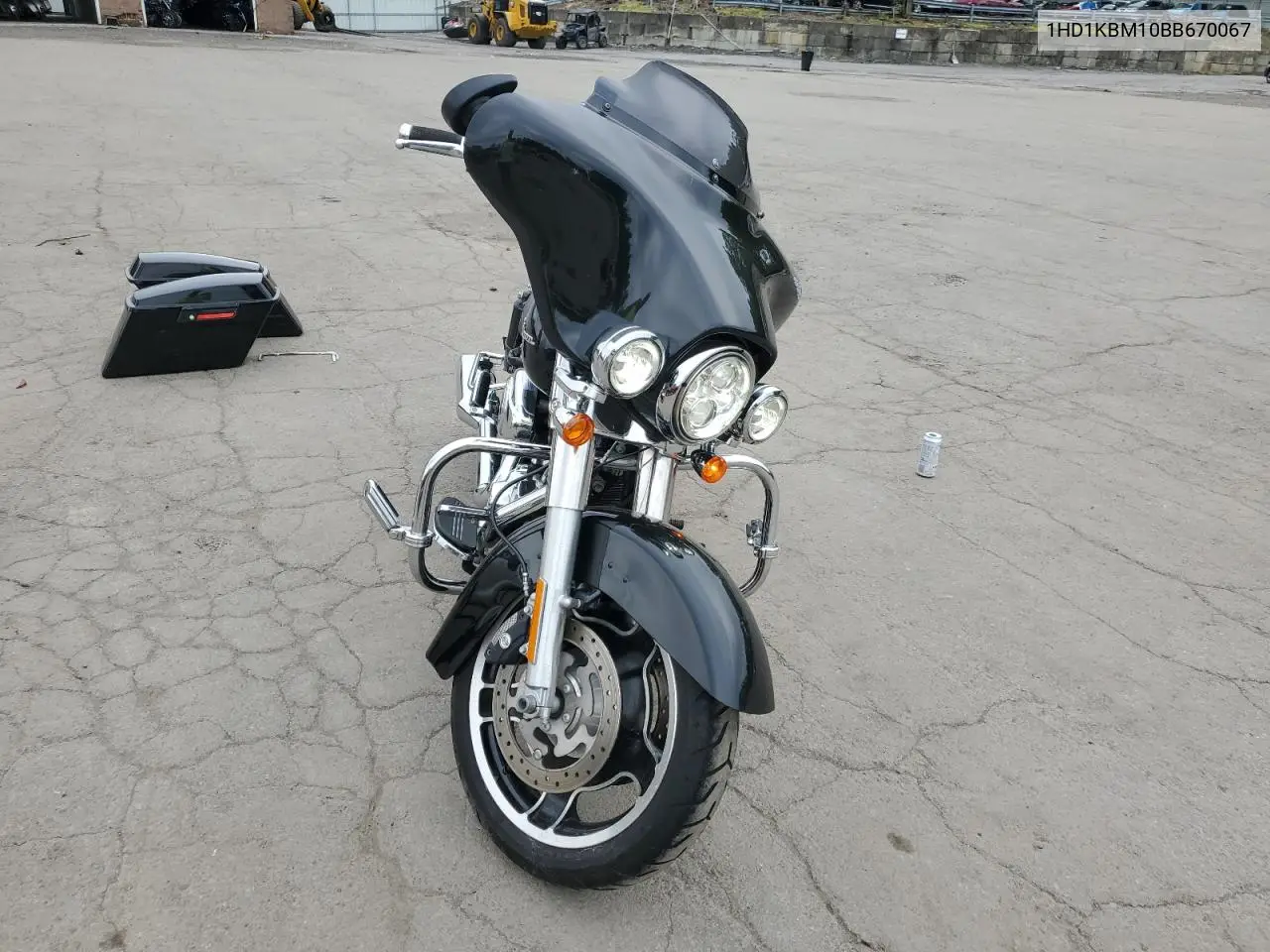 2011 Harley-Davidson Flhx VIN: 1HD1KBM10BB670067 Lot: 62595235