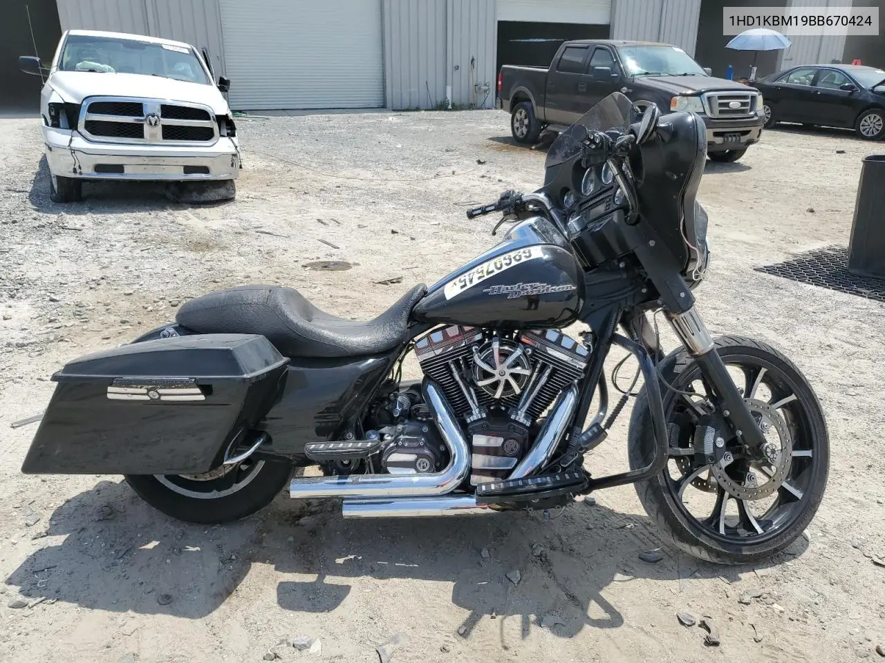 2011 Harley-Davidson Flhx VIN: 1HD1KBM19BB670424 Lot: 62697545