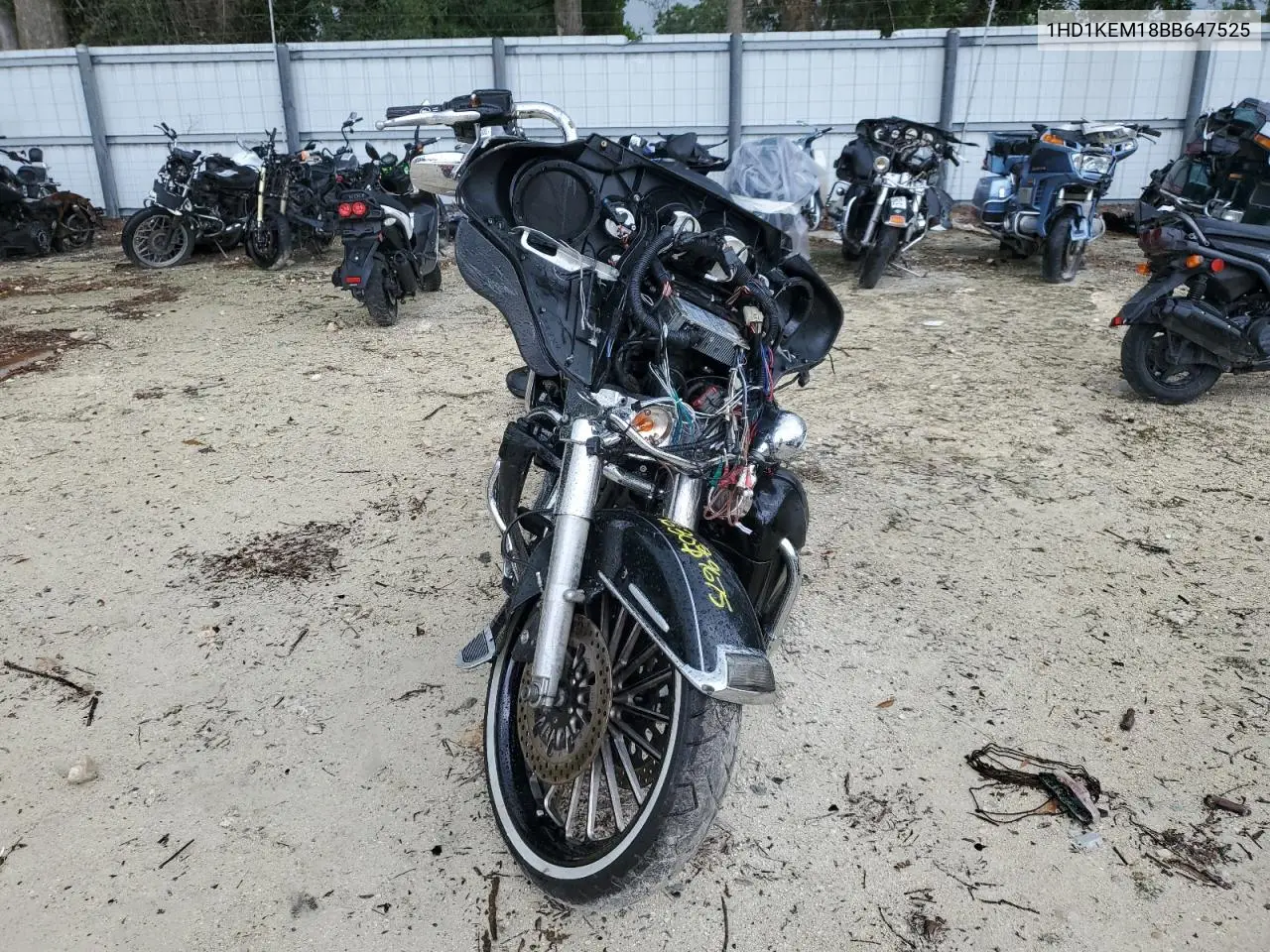 2011 Harley-Davidson Flhtk VIN: 1HD1KEM18BB647525 Lot: 63039675