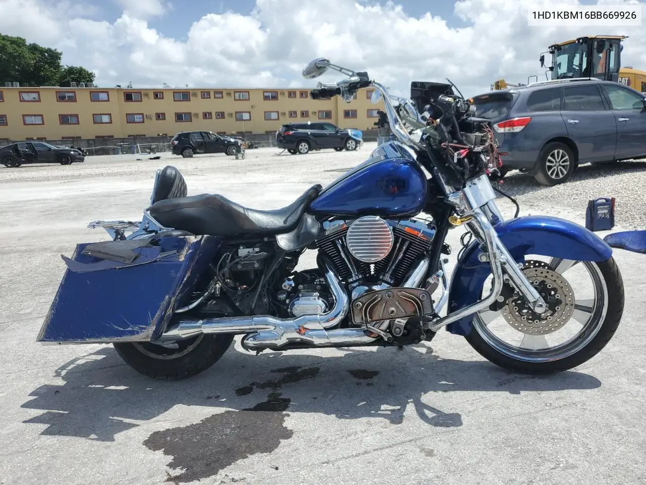 2011 Harley-Davidson Flhx VIN: 1HD1KBM16BB669926 Lot: 63192555