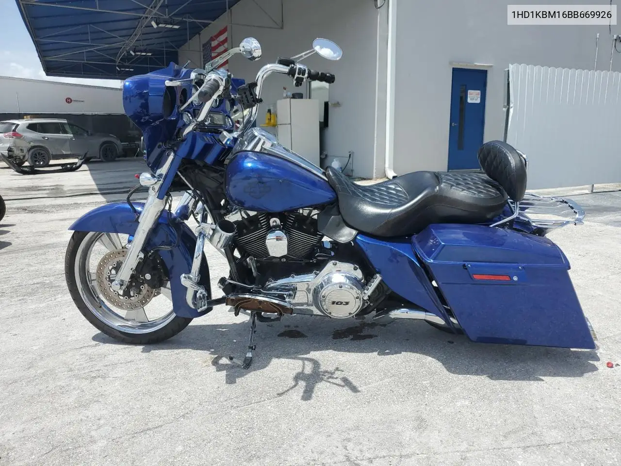2011 Harley-Davidson Flhx VIN: 1HD1KBM16BB669926 Lot: 63192555