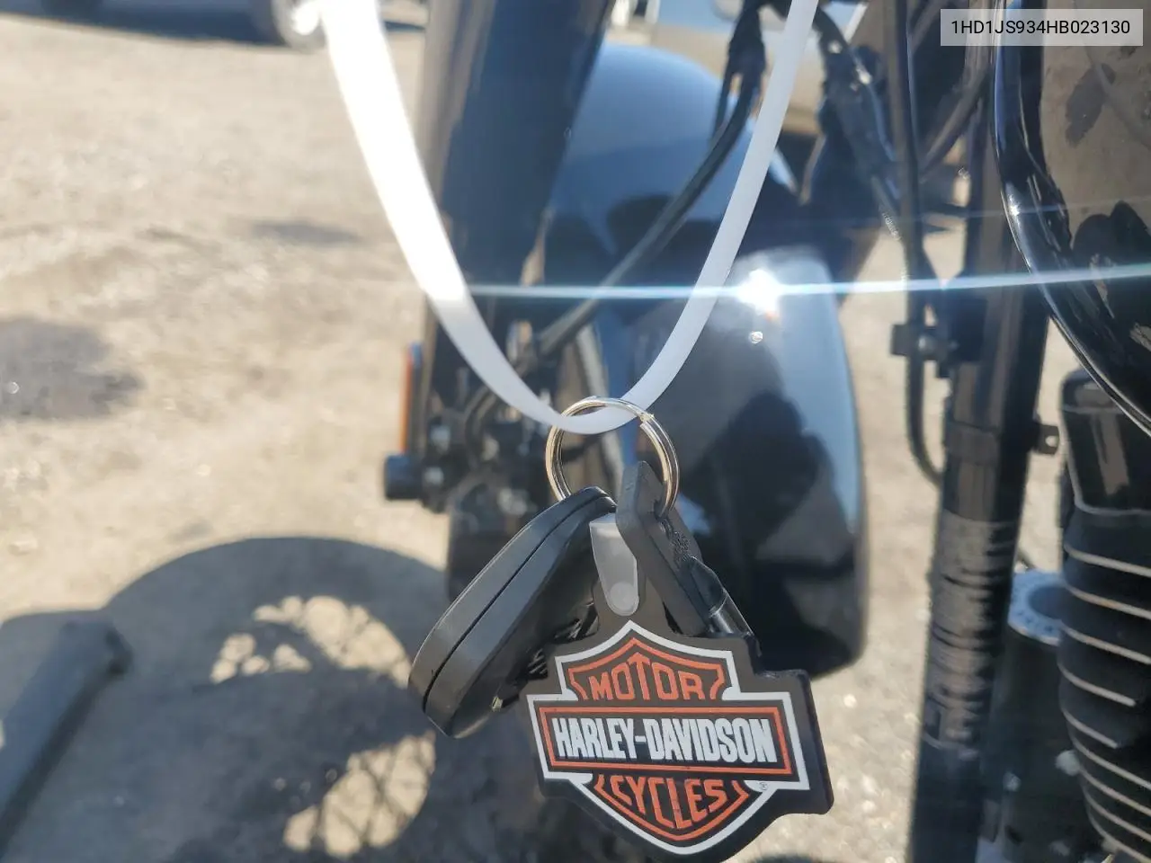 2017 Harley-Davidson Flss VIN: 1HD1JS934HB023130 Lot: 60463565