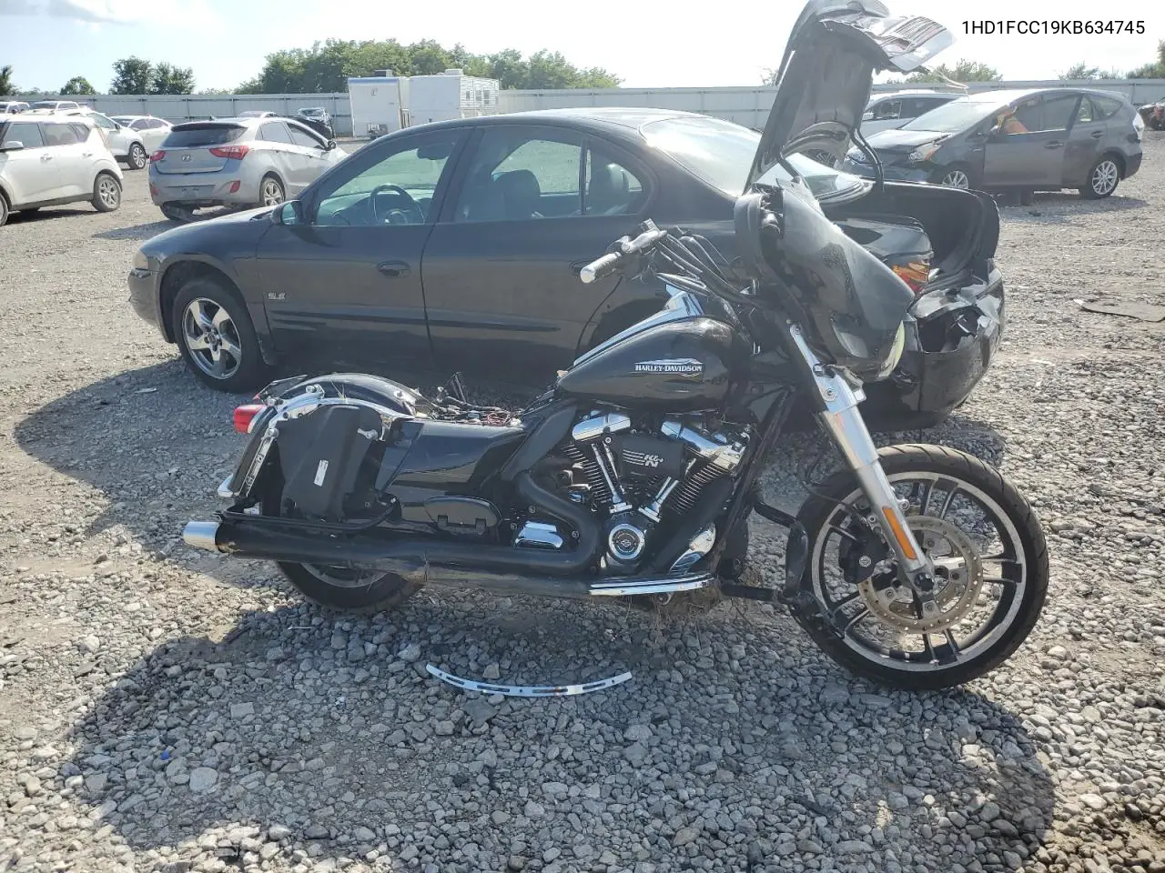 2019 Harley-Davidson Flhtcu VIN: 1HD1FCC19KB634745 Lot: 61815795