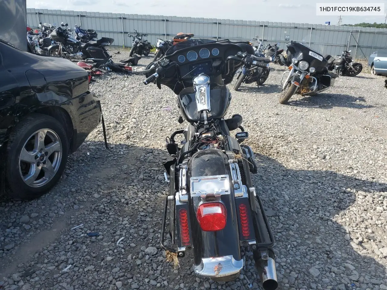 2019 Harley-Davidson Flhtcu VIN: 1HD1FCC19KB634745 Lot: 61815795