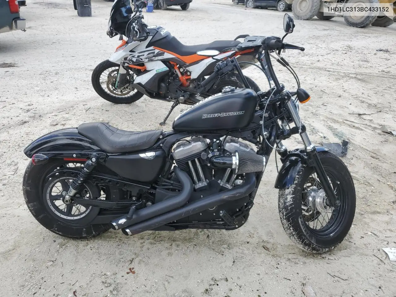 2011 Harley-Davidson Xl1200 X VIN: 1HD1LC313BC433152 Lot: 64457875