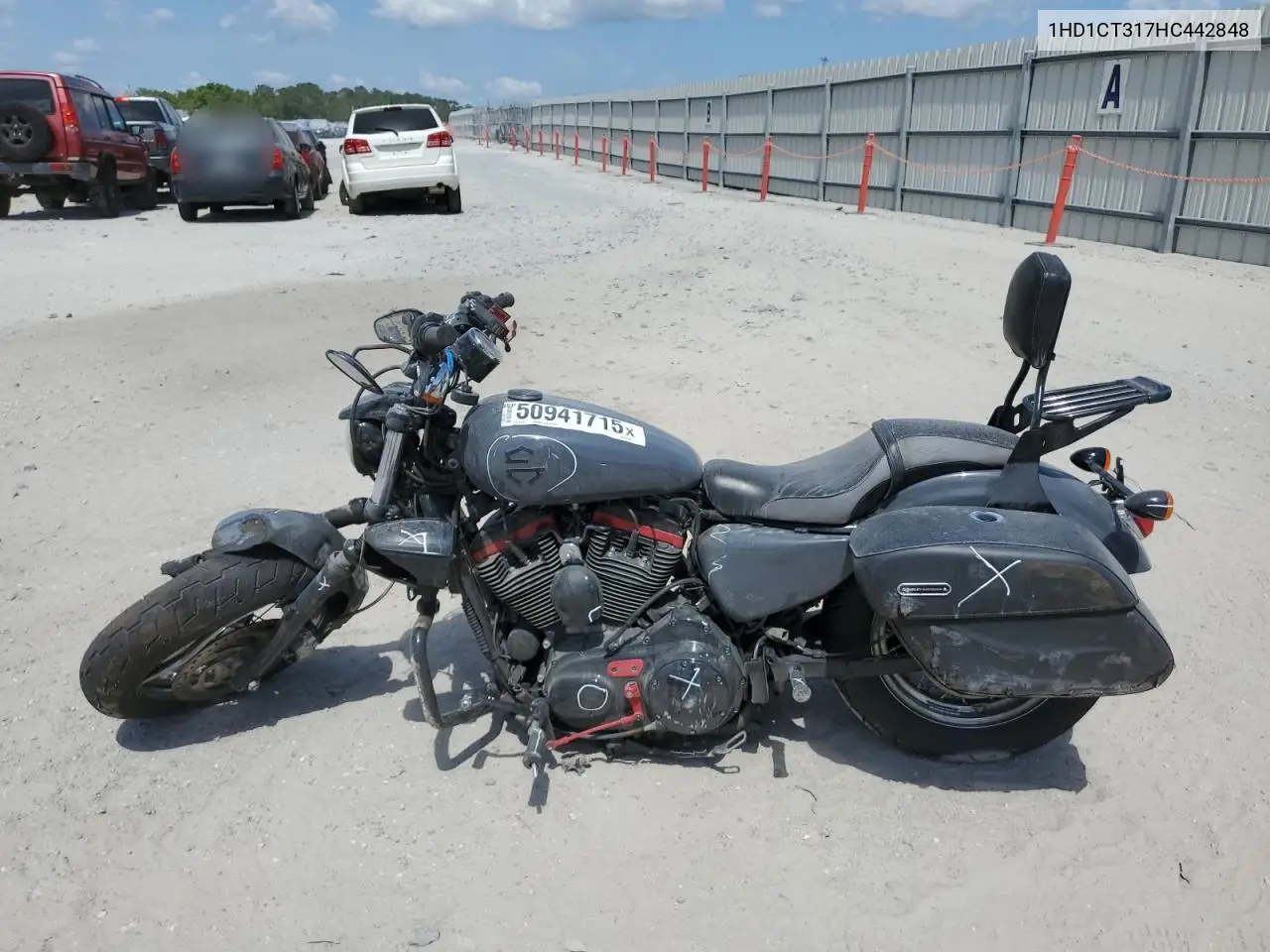 2017 Harley-Davidson Xl1200 C VIN: 1HD1CT317HC442848 Lot: 50941715