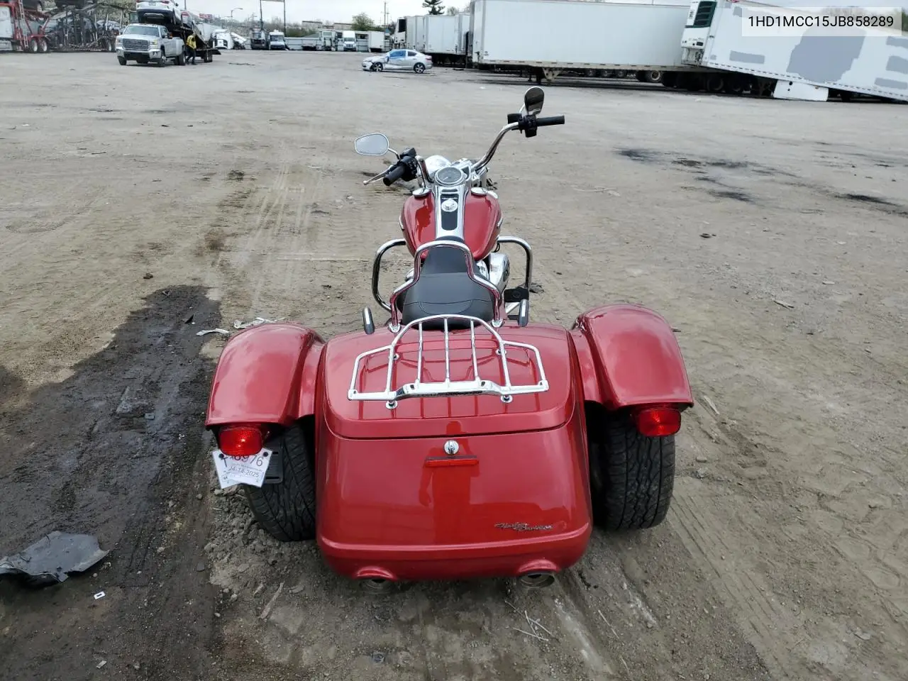 2018 Harley-Davidson Flrt Free Wheeler VIN: 1HD1MCC15JB858289 Lot: 54134915