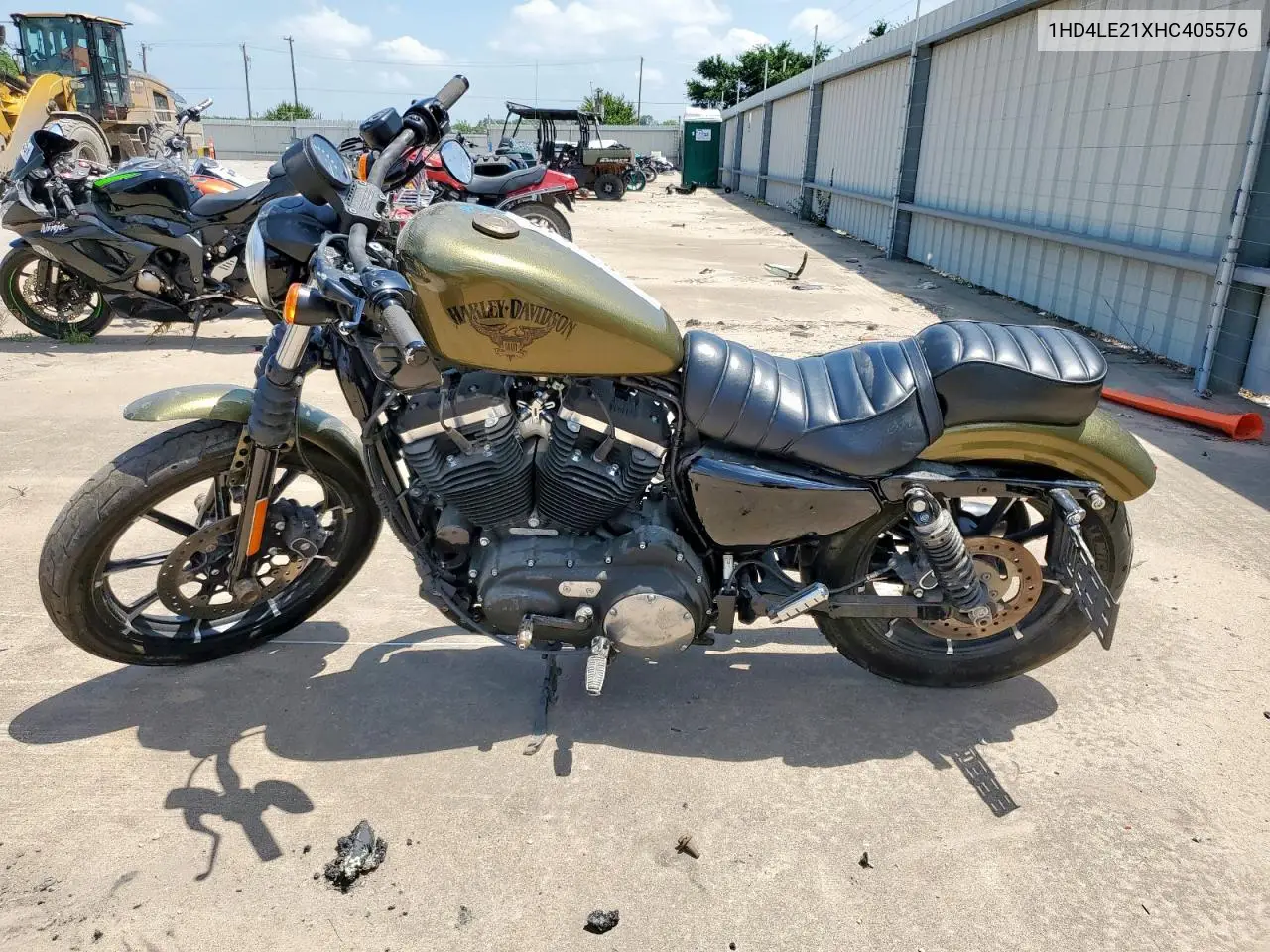 2017 Harley-Davidson Xl883 Iron 883 VIN: 1HD4LE21XHC405576 Lot: 57972875