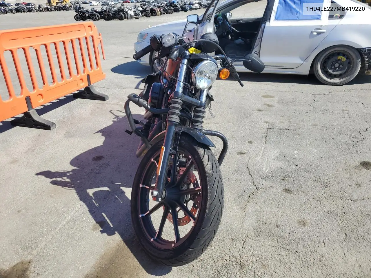 2018 Harley-Davidson Xl883 N VIN: 1HD4LE227MB419220 Lot: 62998795