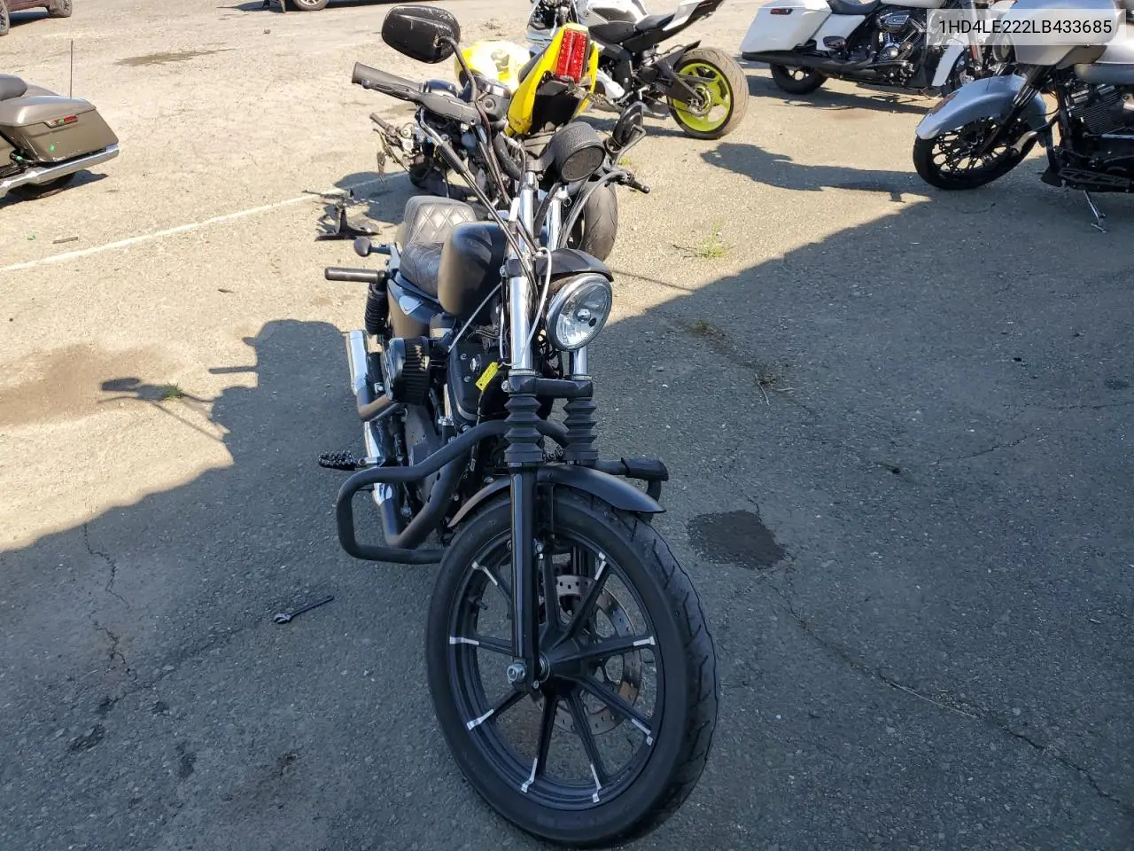 2020 Harley-Davidson Xl883 N VIN: 1HD4LE222LB433685 Lot: 59750055