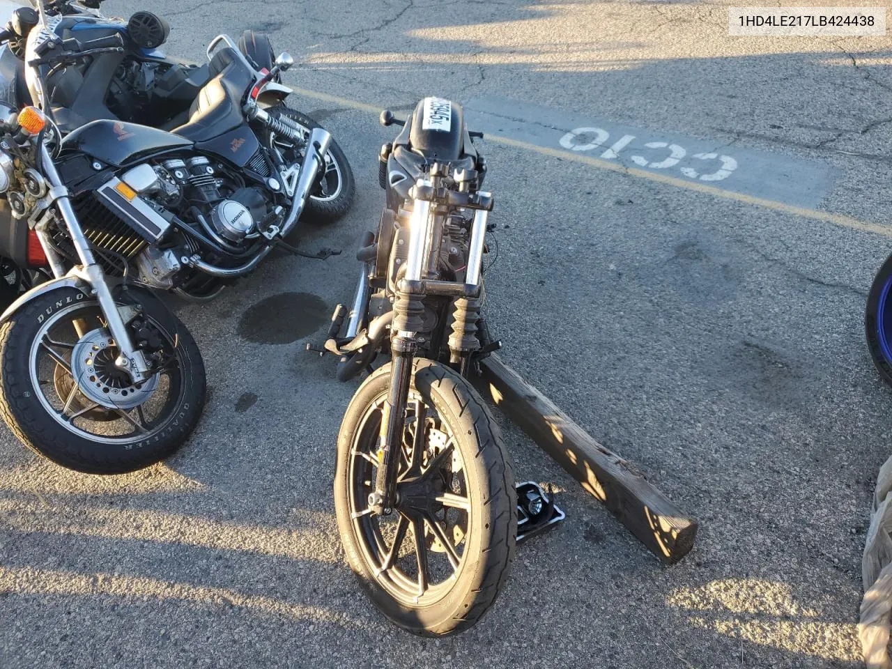 2020 Harley-Davidson Xl883 N VIN: 1HD4LE217LB424438 Lot: 87925945
