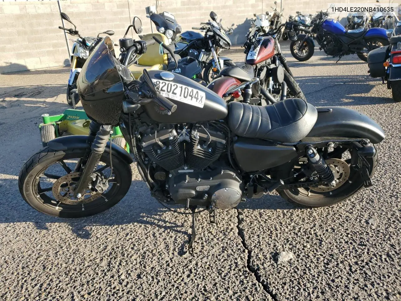 2022 Harley-Davidson Xl883 N VIN: 1HD4LE220NB410635 Lot: 82021044