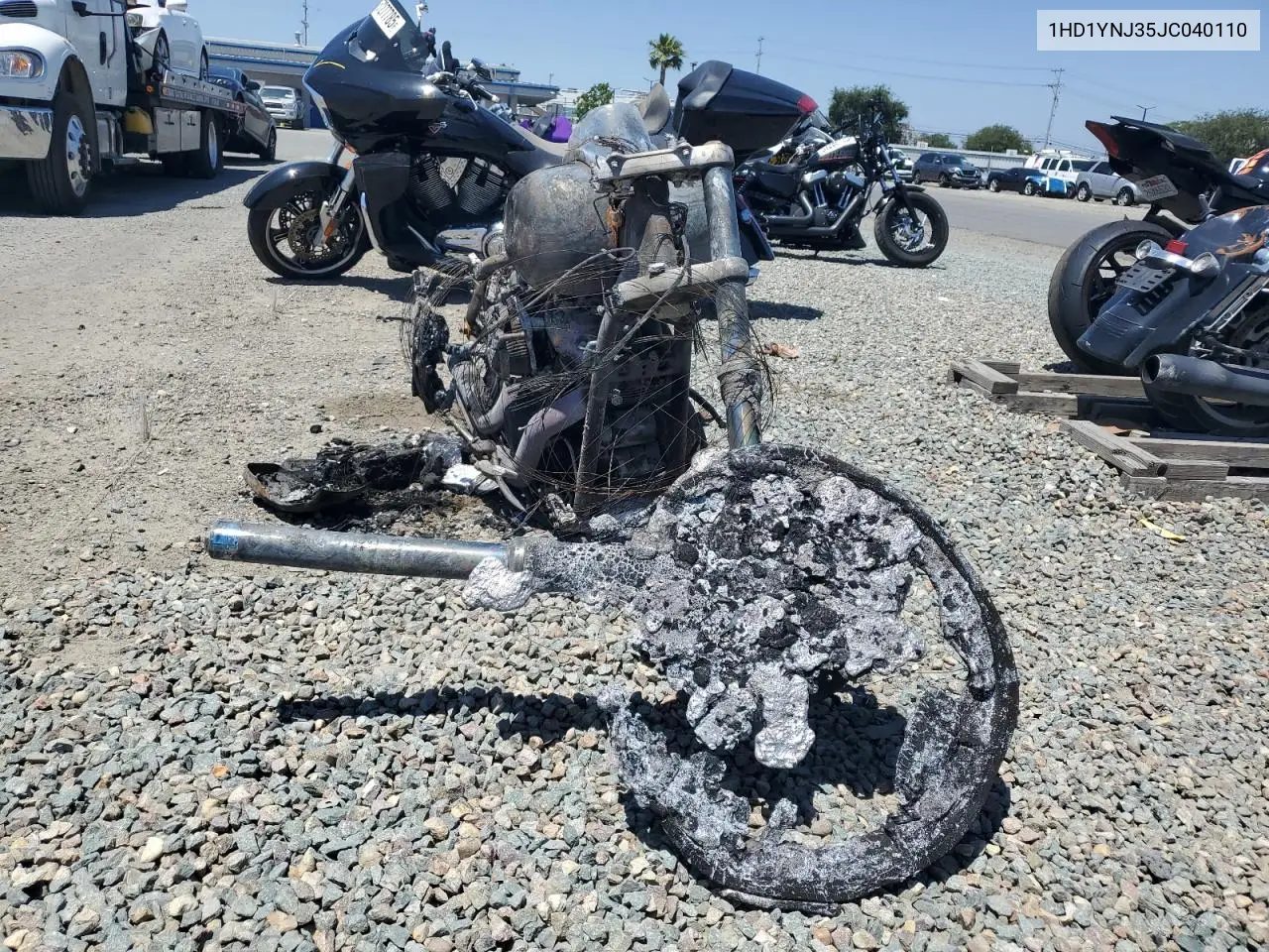 2018 Harley-Davidson Fxlr Low Rider VIN: 1HD1YNJ35JC040110 Lot: 57240125