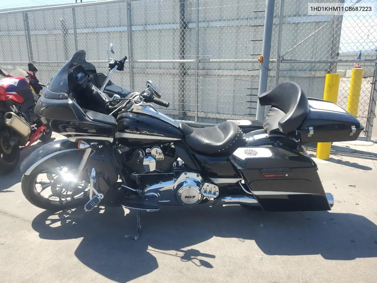 2012 Harley-Davidson Fltrx Road Glide Custom VIN: 1HD1KHM11CB687223 Lot: 63189685