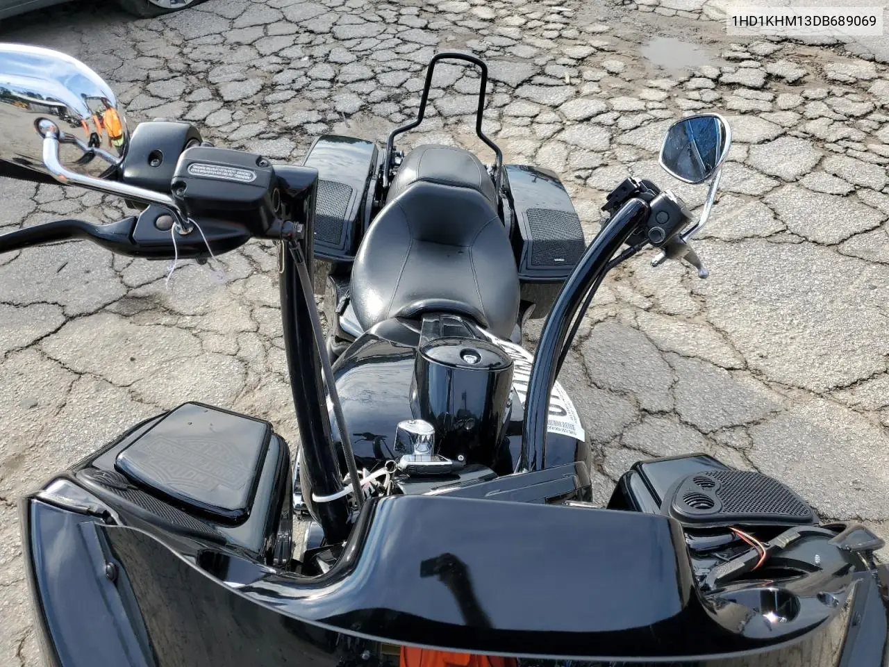 2013 Harley-Davidson Fltrx Road Glide Custom VIN: 1HD1KHM13DB689069 Lot: 61476365