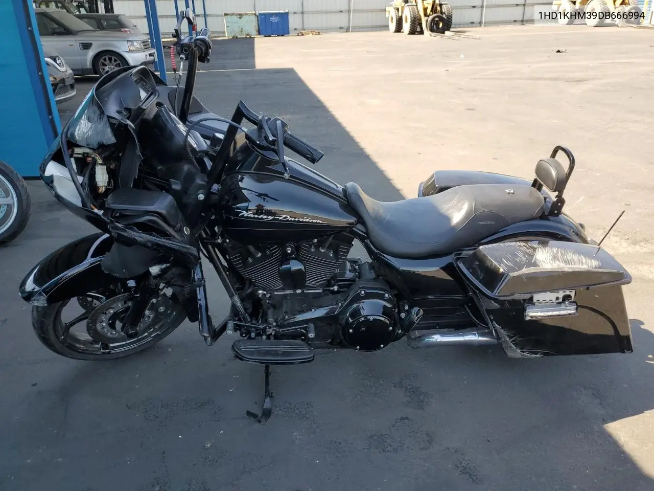 2013 Harley-Davidson Fltrx Road Glide Custom VIN: 1HD1KHM39DB666994 Lot: 63528155