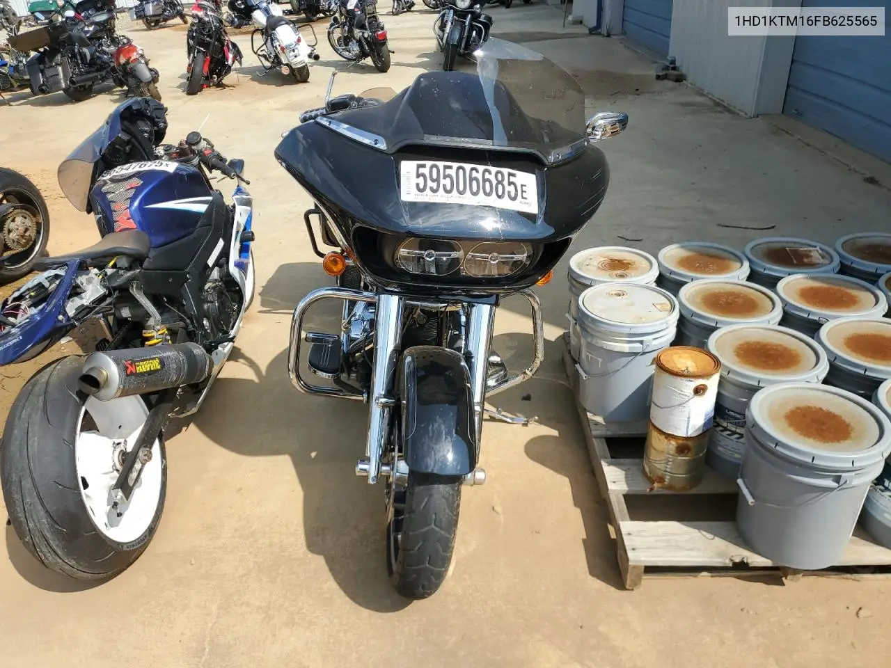 2015 Harley-Davidson Fltrxs Road Glide Special VIN: 1HD1KTM16FB625565 Lot: 59506685