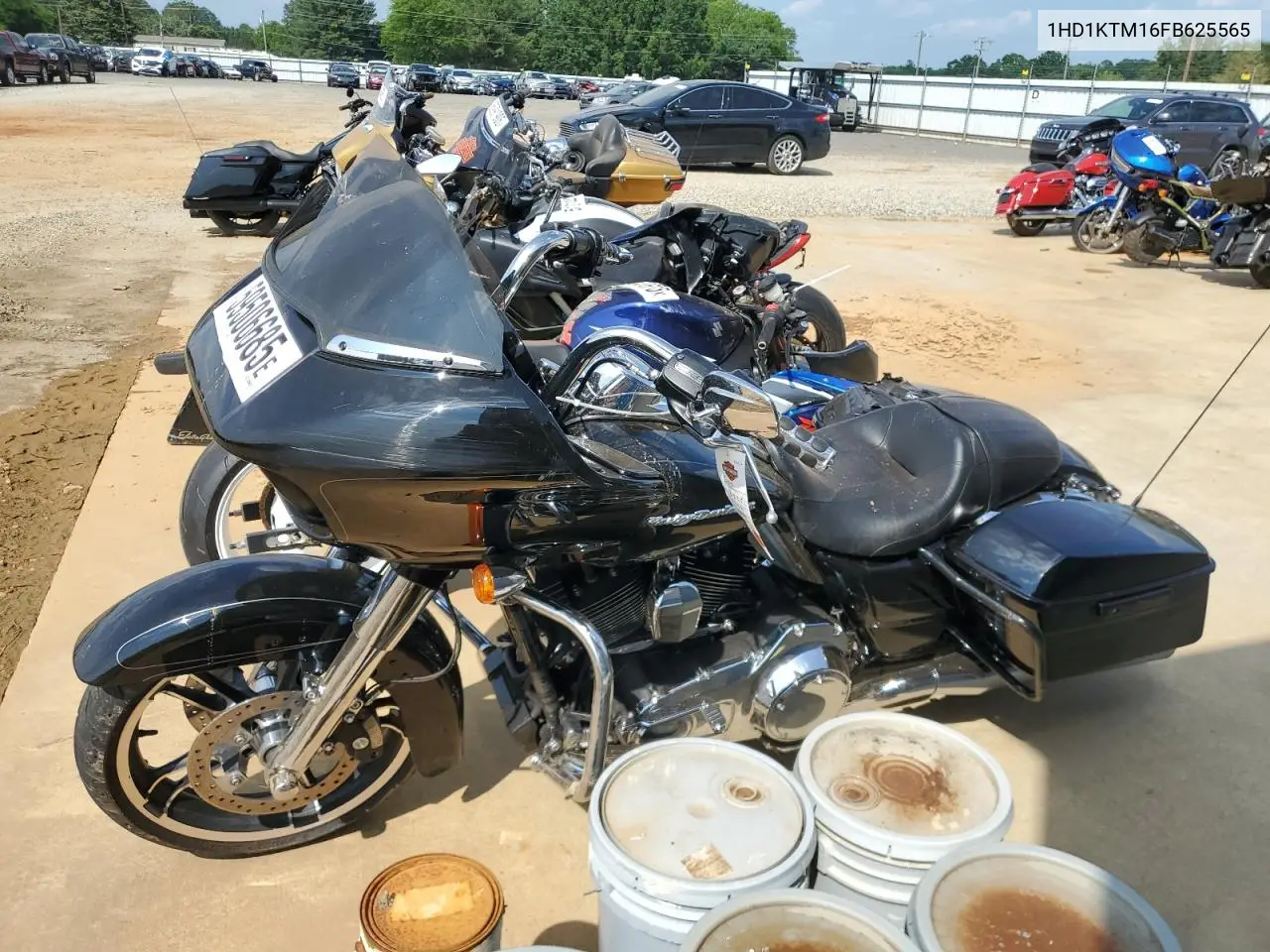 2015 Harley-Davidson Fltrxs Road Glide Special VIN: 1HD1KTM16FB625565 Lot: 59506685