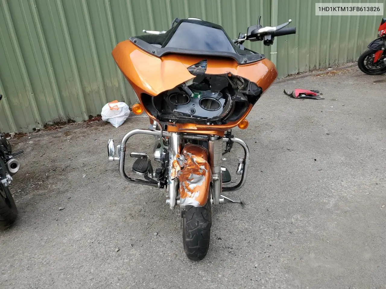 2015 Harley-Davidson Fltrxs Road Glide Special VIN: 1HD1KTM13FB613826 Lot: 60854015