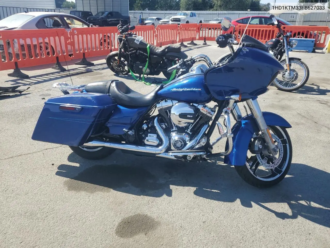 2015 Harley-Davidson Fltrxs Road Glide Special VIN: 1HD1KTM33FB627033 Lot: 64378535