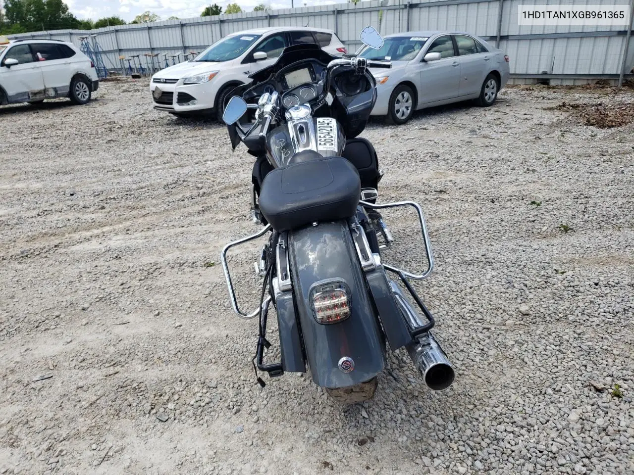 2016 Harley-Davidson Fltruse Cvo Road Glide VIN: 1HD1TAN1XGB961365 Lot: 56542045
