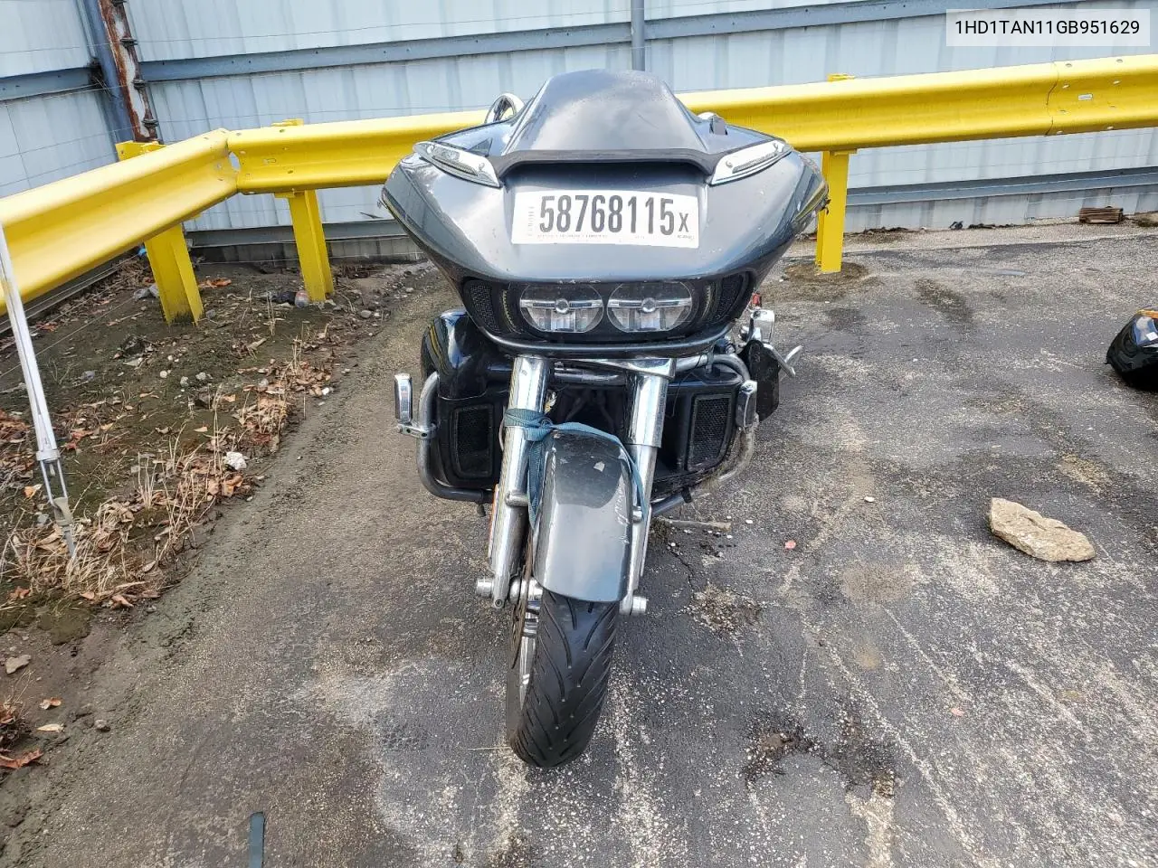 2016 Harley-Davidson Fltruse Cvo Road Glide VIN: 1HD1TAN11GB951629 Lot: 58768115