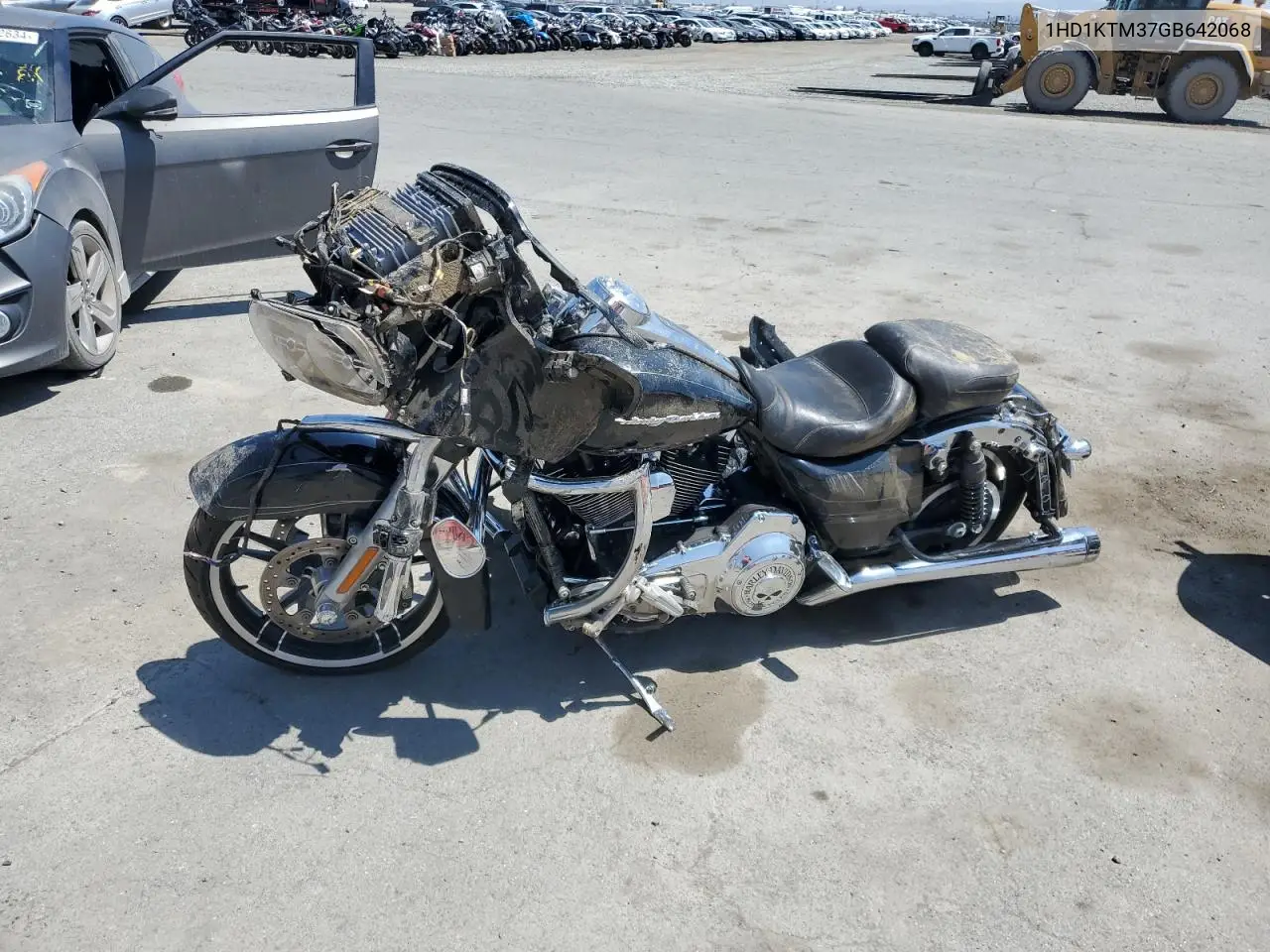 2016 Harley-Davidson Fltrxs Road Glide Special VIN: 1HD1KTM37GB642068 Lot: 60560935